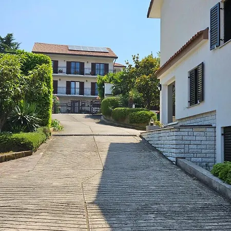 Laguna 40 With Covered Parking 公寓 *